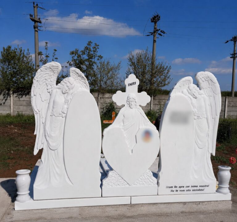 Monument funerar din marmura alba dublu inger
