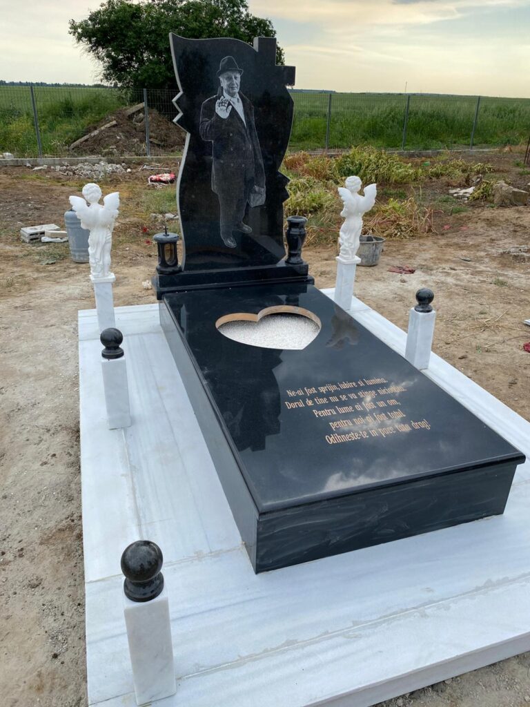 Lucrare funerara granit negru